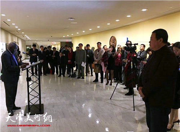 马孟杰在纽约联合国总部举办“中国梦·马孟杰书法展”。