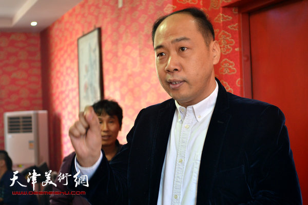 天津大雅文化有限公司总经理、大雅书画院院长余海翔到场致贺。