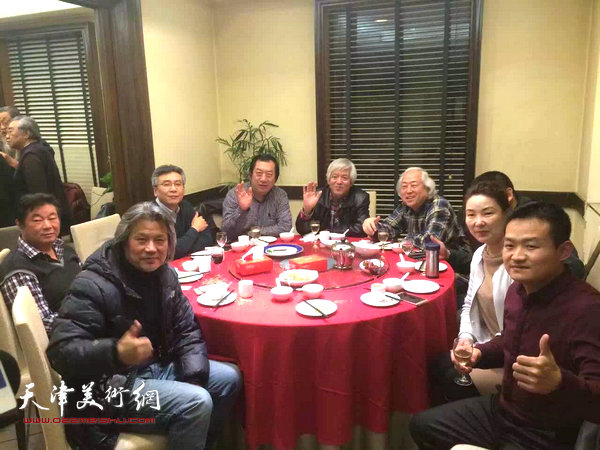 陈建辉、陆福林、孙玉河、杨维等在酒会现场。