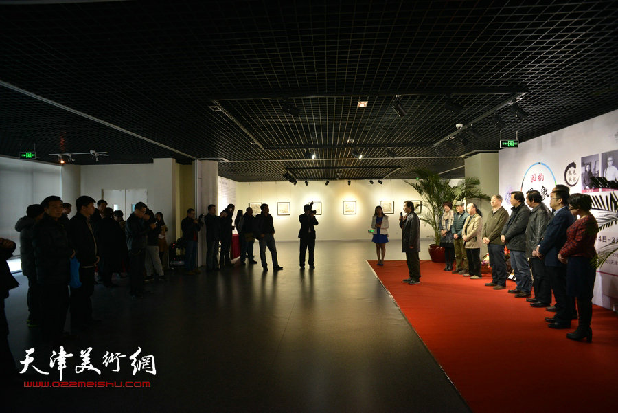 国韵-观·象 许建东、张弛、刘远征三人绘画展在空港文化中心开展