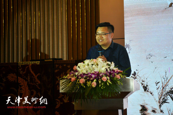 古琴学者、中国民族器乐学会理事、中国古琴学会副秘书长葛亚东致辞。