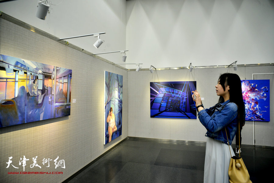 “青年归来·天津美术学院青年艺术家联展”现场。