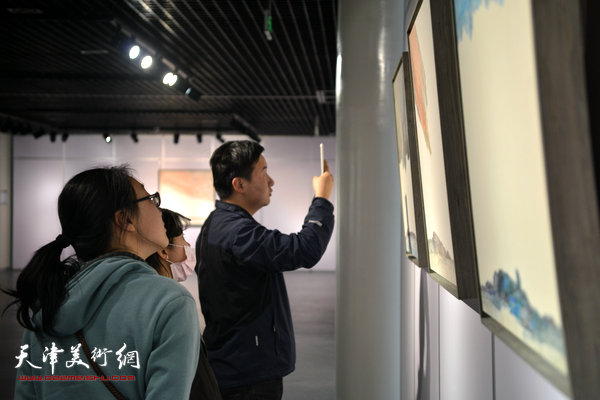 王爱君绘画作品展