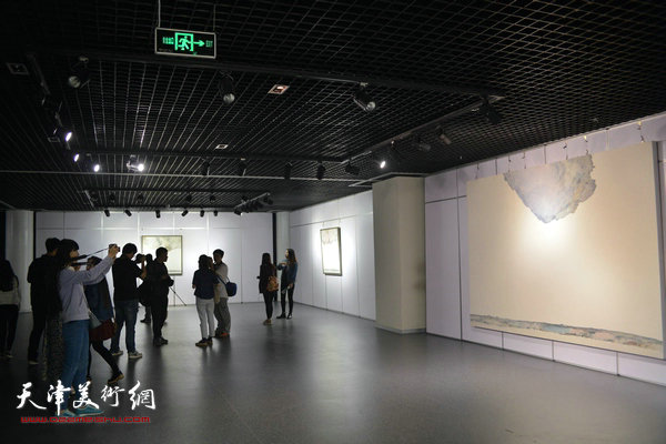 王爱君绘画作品展