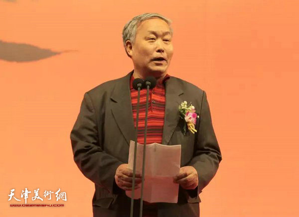 天津市书法家协会主席唐云来先生在开幕式上致辞。
