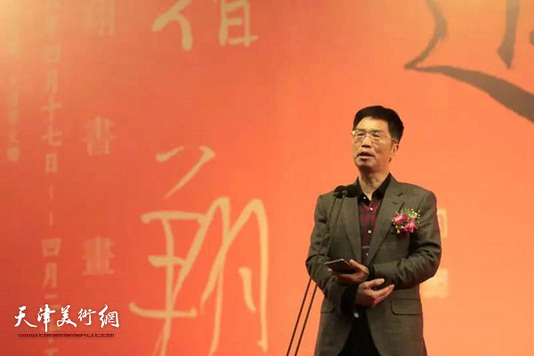 江苏省文联主席、党组书记章剑华先生在开幕式上致辞。