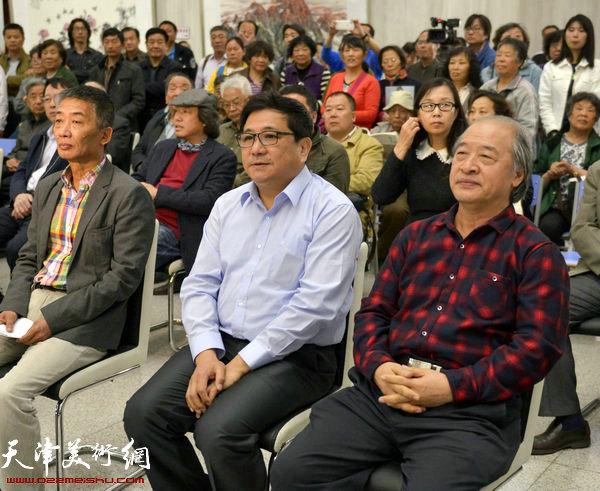 王书平与商移山在开幕式上。