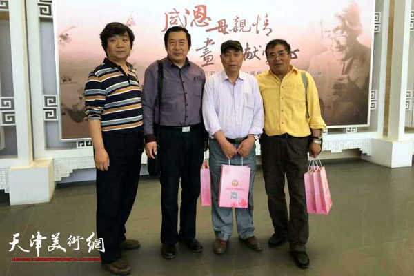 左起：翟洪涛、孙玉河、郭凤祥、唐镁在现场。