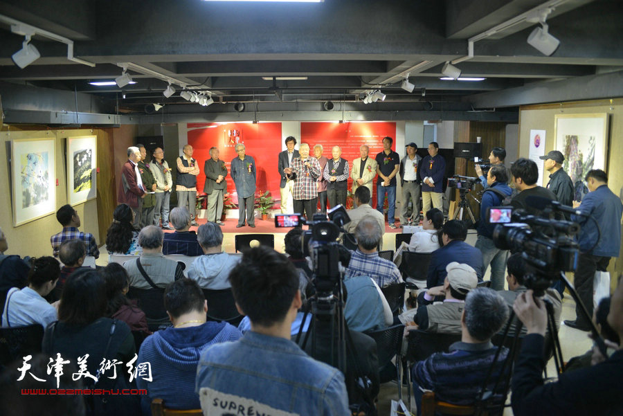 “相约天津”—齐心民大写意花鸟画展在天津人民美术出版社美术馆开幕。