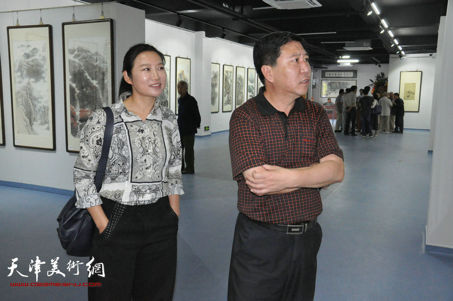 天津金带福路文化传播中心落成 首办山水画邀请展