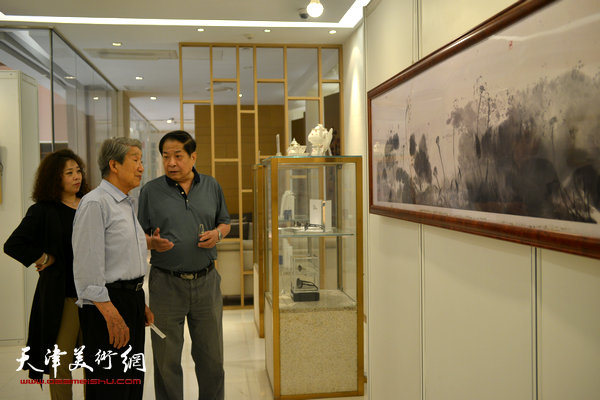 赵新立绘画作品品鉴沙龙在乐天MVP艺术空间举行