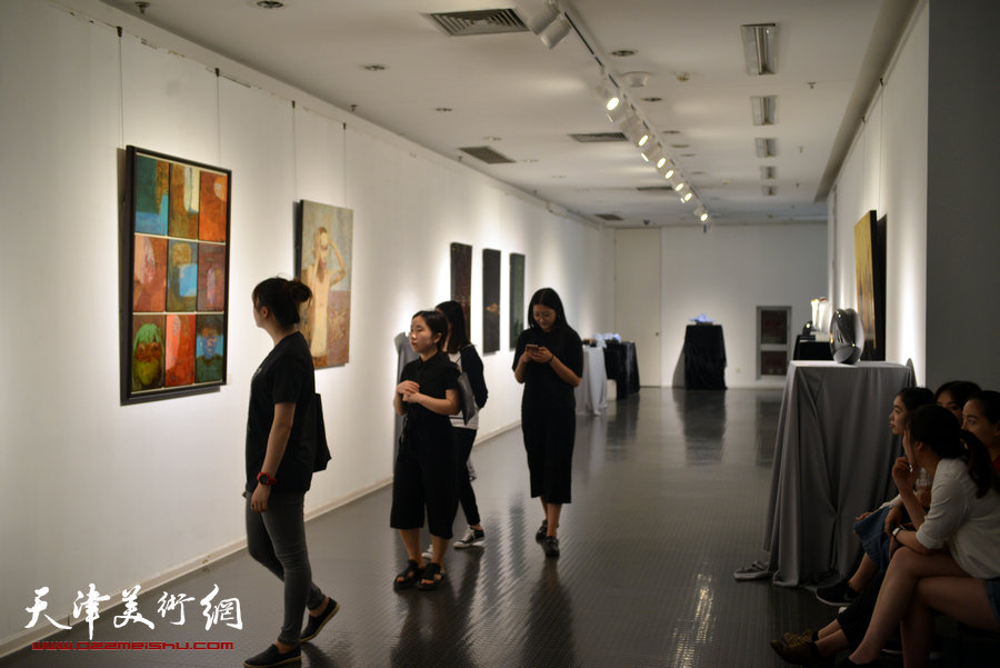 “在花园”天津美术学院2016毕业创作展