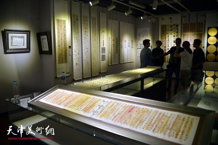 “在花园”天津美术学院2016毕业创作展