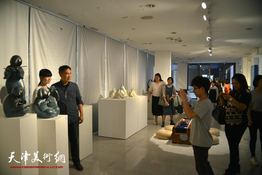 “在花园”天津美术学院2016毕业创作展