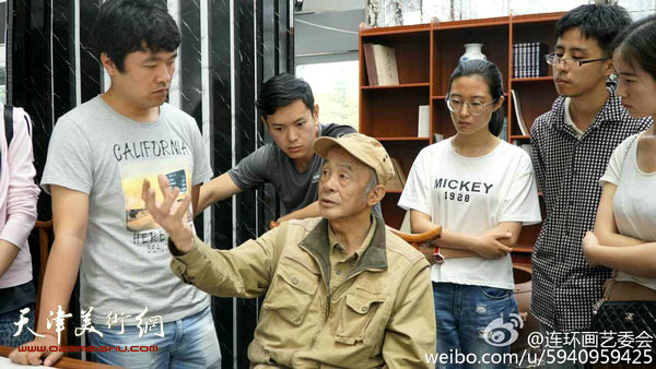 杨志刚导师和董克诚导师带领硕士研究生们拜会艺委会主任沈尧伊先生。