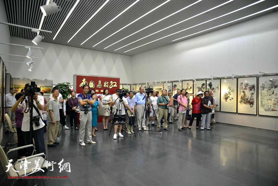 “南国荔枝红”画展