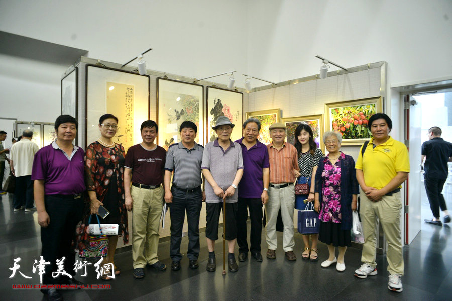 “南国荔枝红”画展