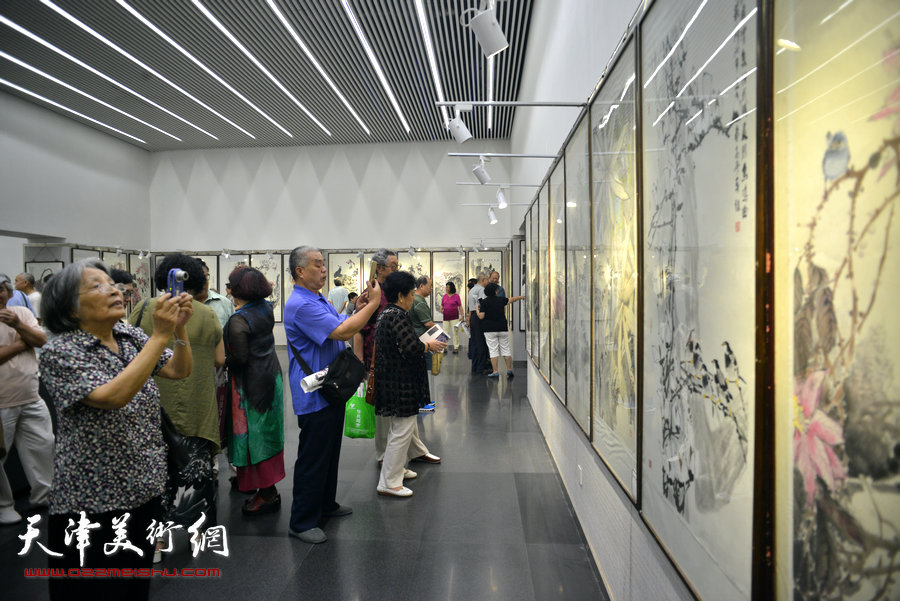 “南国荔枝红”画展