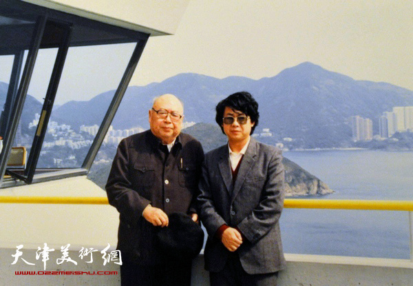 DSC_7811 毓岳与父亲溥佐在香港。 （1989年）
