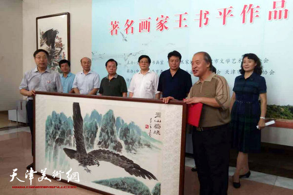 著名画家王书平作品展在秦皇岛北戴河劳动人民文化宫开幕。