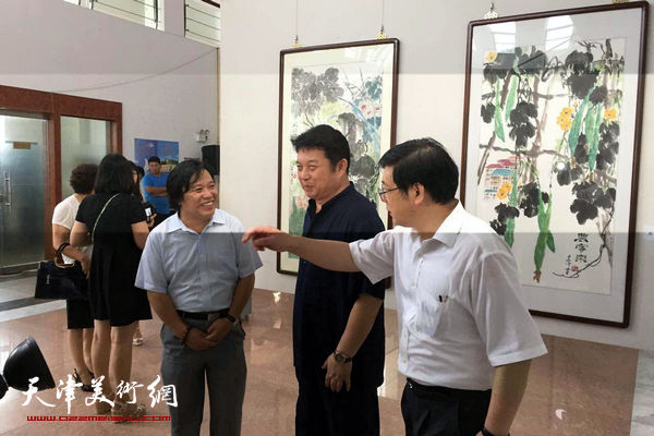 著名画家王书平作品展在秦皇岛北戴河劳动人民文化宫开幕。