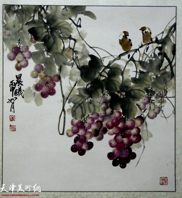 图为展出的画作。