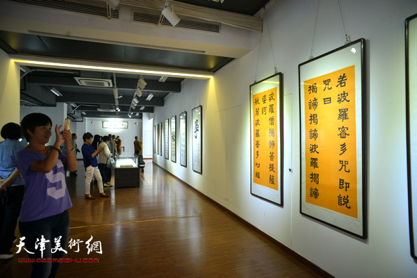 “朱玉生先生书法遗作展”9月24日在鸿德艺术馆开幕。