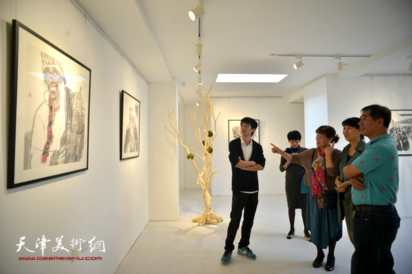 “多维度的祈福·姚海峰中国画作品展”在津举行。