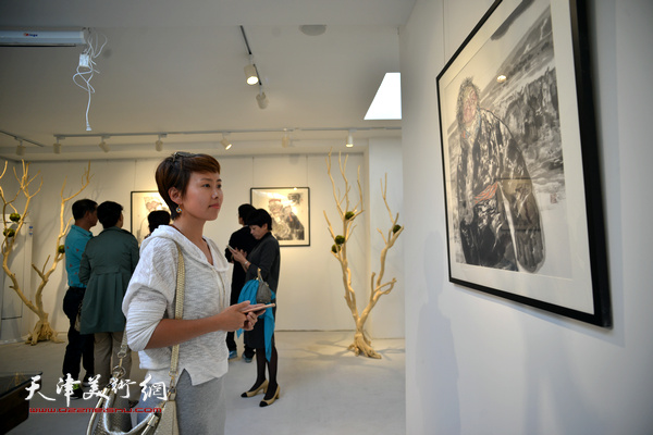 “多维度的祈福·姚海峰中国画作品展”在津举行。