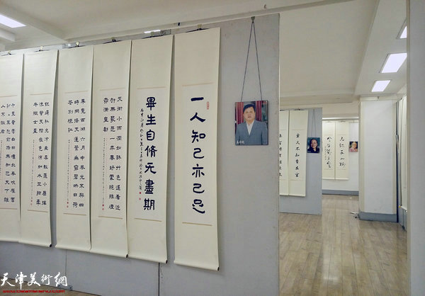 图为布展现场