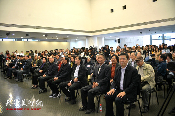“世纪归鸿—天津美术学院办学110周年教师作品展”开幕仪式现场。