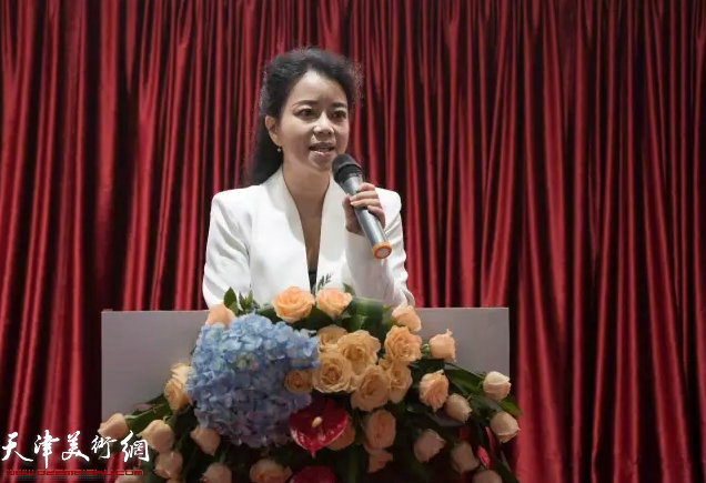 开幕式由三品美术馆北京馆执行馆长谭粤丽主持。