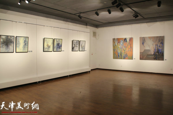 李安其 郝跃先抽象合奏艺术作品展现场。