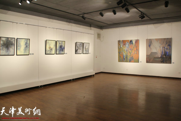 李安其 郝跃先抽象合奏艺术作品展现场。
