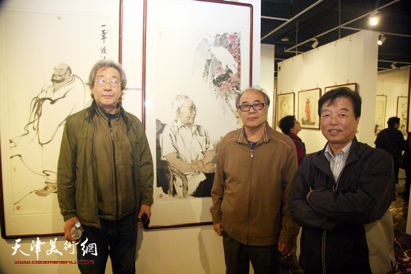 津门32国画名家精品展在天津日报美术馆开幕