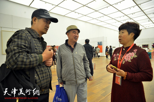 行孝道，善家风 天津“西岸”剪纸艺术展