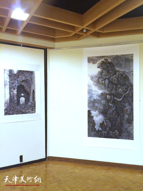 加拿大英属哥伦比亚大学亚洲中心“古韵山水·长城中国画展”现场。