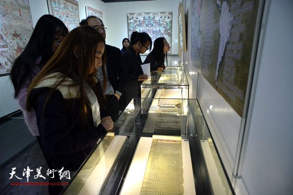 敦煌壁画艺术精品高校公益巡展-天津城建大学站