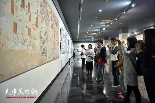 敦煌壁画艺术精品高校公益巡展-天津城建大学站