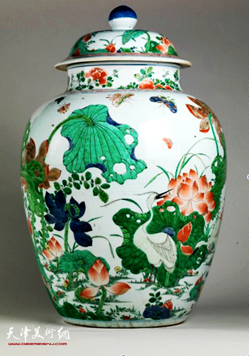 清康熙 五彩加金蓮鷺紋將軍罐 (60cm Height) A ‘WUCAI’ FAMILLE VERTE GILT BALUSTER JAR WITH COVER QING DYNASTY KANGXI PERIOD