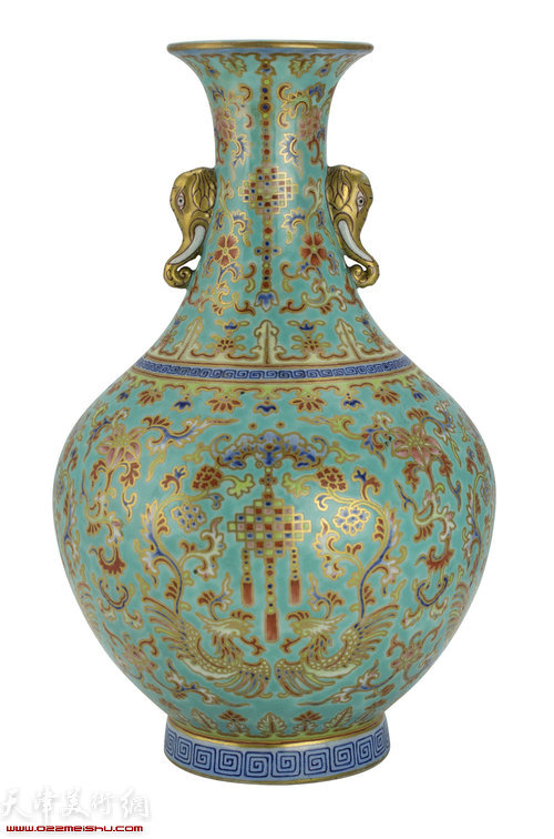 清道光 松石綠地粉彩描金雙鳳拱富貴福長象耳尊 17cm Height A TURQUOISE GROUND FAMILLE ROSE AND GILT DECORATED VASE QING DYNASTY DAOGUANG PERIOD (LATER REMARKED DUE TO HOLE RESTORED ON BASE`)