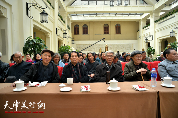 左起：孙芳、孙贵璞、韩文来、杨德树、孙长康在启动仪式上。