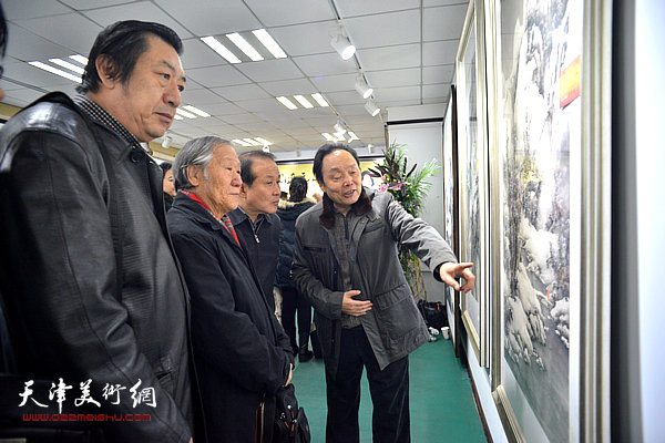 孙连元山水画展