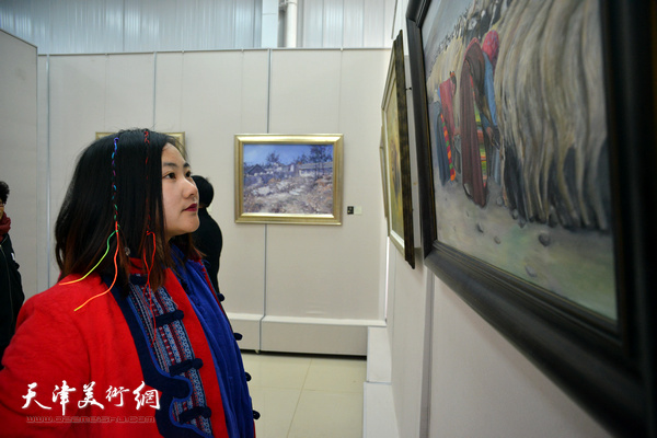 九月艺术沙龙第四届油画展