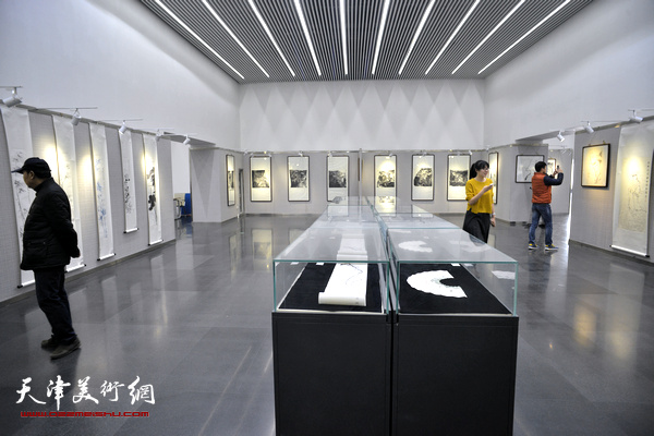 何宁、唐睿、杜小龙三人水墨展