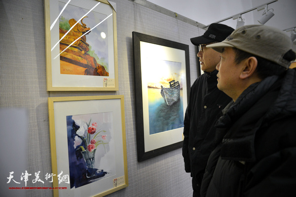 “天津市水彩画专业委员会第十届作品展”现场。