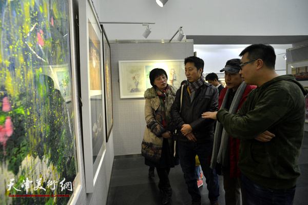 “天津市水彩画专业委员会第十届作品展”现场。