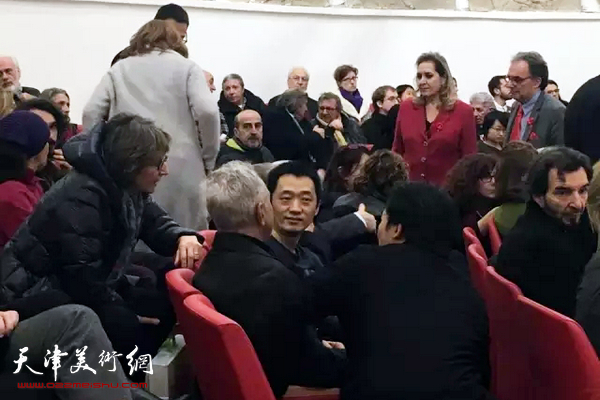 周午生在罗马美术学院举办中国画研讨会与讲座，现场引起罗马美院师生们的广泛关注