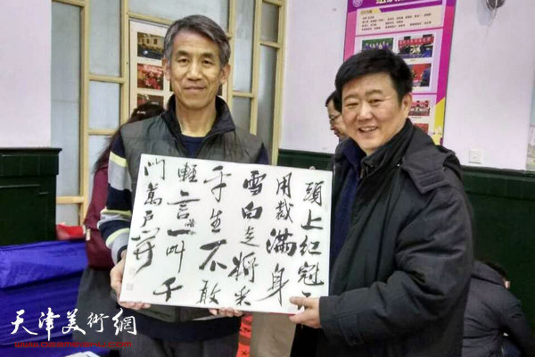 书画名家为南开大学教师新春送“福”