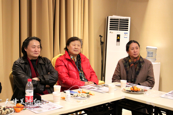 左起：薛义、姜中立、郑岱